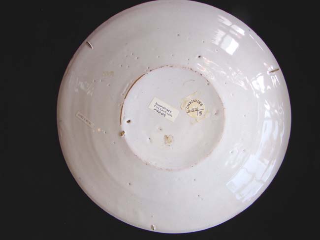 A RARE Dutch Delft blue and white monogrammed plate dated 1688 — image 5